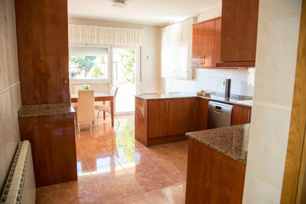 Casa Bella Con Piscina Villa Caldes De Montbui Buitenkant foto