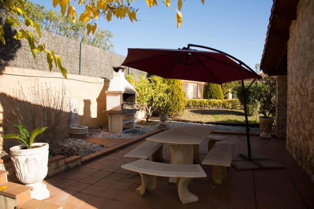 Casa Bella Con Piscina Villa Caldes De Montbui Buitenkant foto