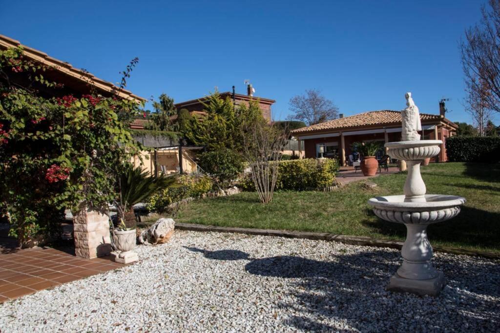 Casa Bella Con Piscina Villa Caldes De Montbui Buitenkant foto