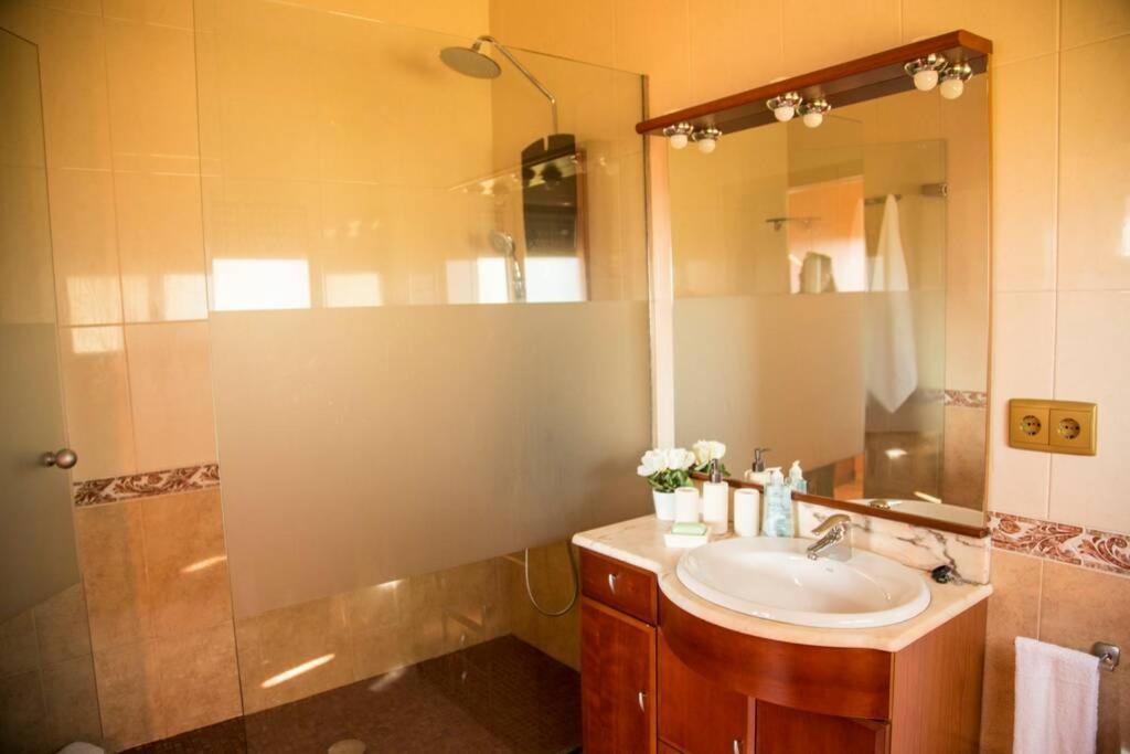 Casa Bella Con Piscina Villa Caldes De Montbui Buitenkant foto