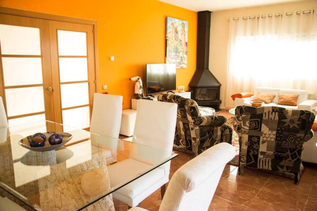 Casa Bella Con Piscina Villa Caldes De Montbui Buitenkant foto